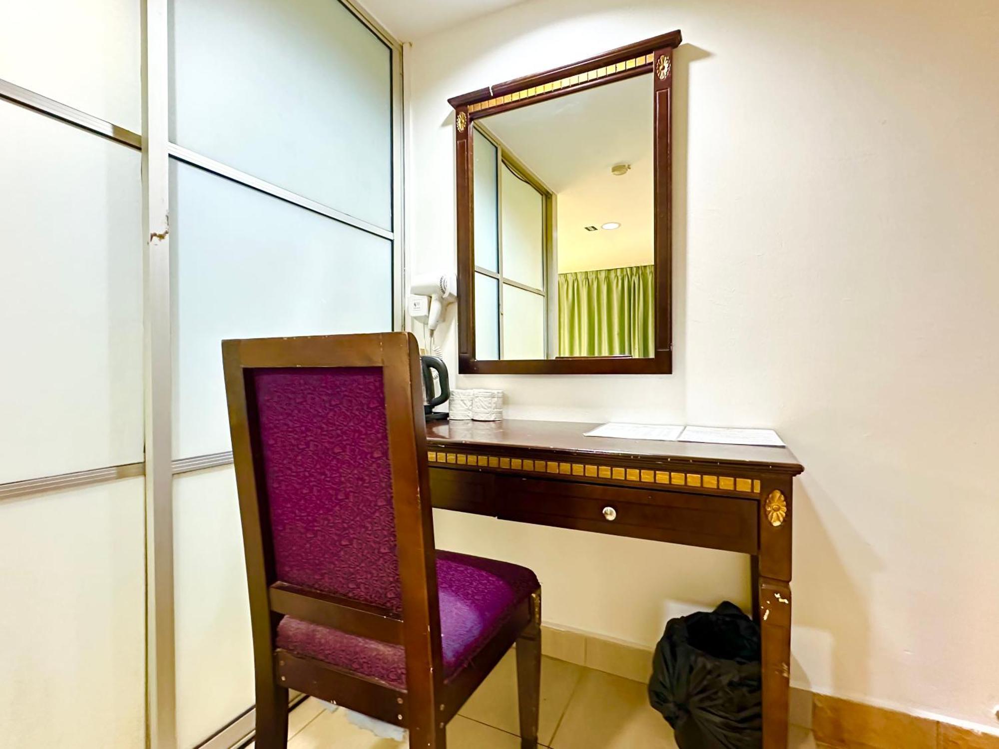 Valley Hotel Кота Кинабалу Екстериор снимка